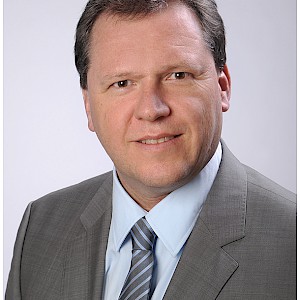 Thomas Egenhofer, Dipl.-Kfm.